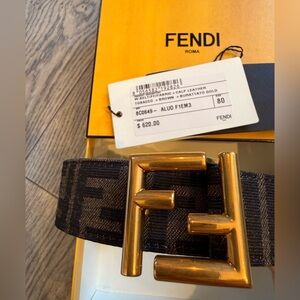 Like new! Fendi FF Reversible Dark Brown Belt, Gold Hardware! Full Set